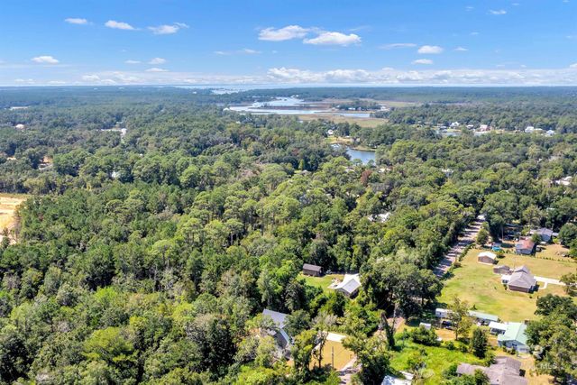 19058 James Road, Gulf Shores, AL 36542