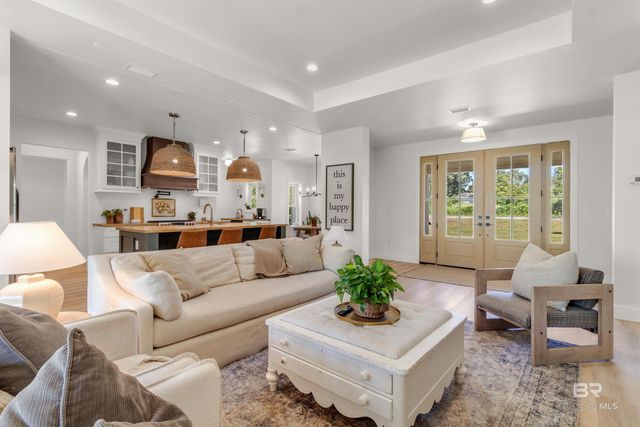 19058 James Road, Gulf Shores, AL 36542