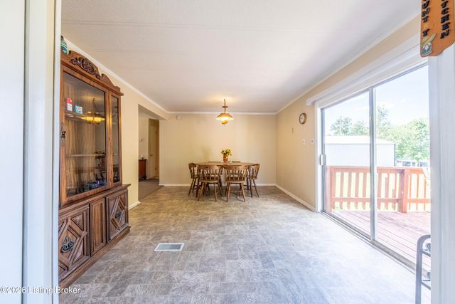 114 W Holiday Beach Loop, Mcdaniels, KY 40152
