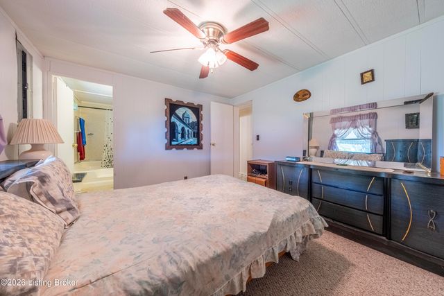 114 W Holiday Beach Loop, Mcdaniels, KY 40152