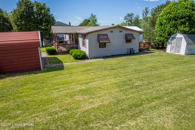 114 W Holiday Beach Loop, Mcdaniels, KY 40152