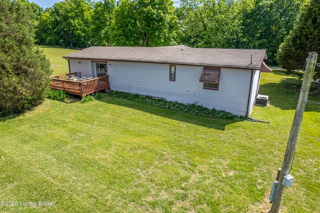 114 W Holiday Beach Loop, Mcdaniels, KY 40152