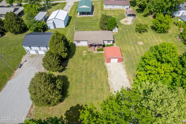 114 W Holiday Beach Loop, Mcdaniels, KY 40152