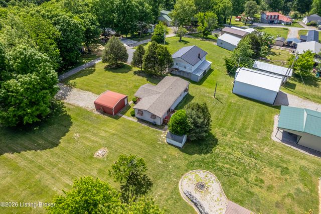 114 W Holiday Beach Loop, Mcdaniels, KY 40152