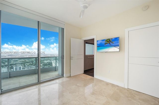 900 Biscayne Blvd 5001, Miami, FL 33132