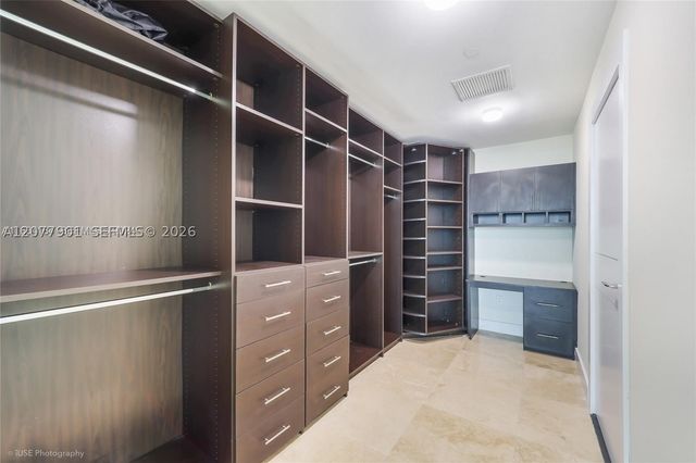 900 Biscayne Blvd 5001, Miami, FL 33132