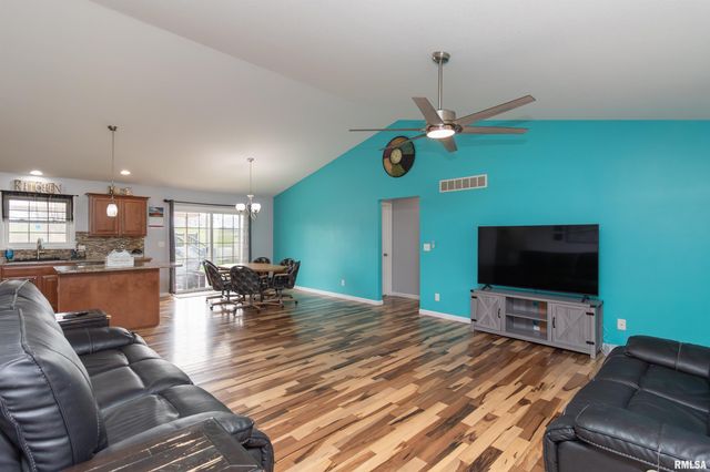 1808 Whitetail Lane, Pekin, IL 61554
