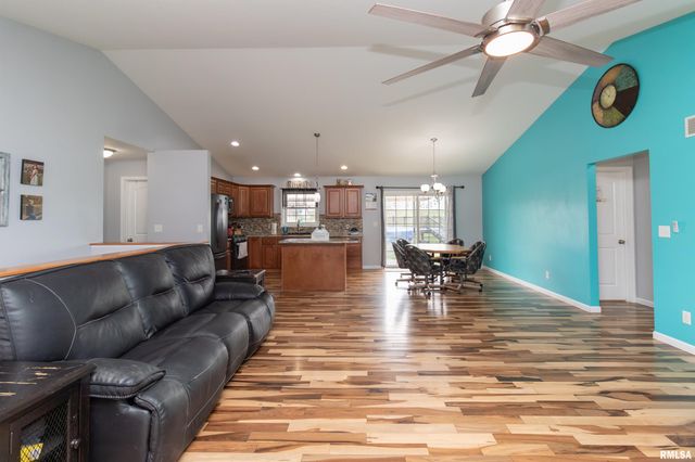 1808 Whitetail Lane, Pekin, IL 61554
