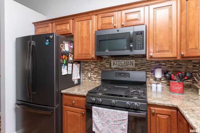 1808 Whitetail Lane, Pekin, IL 61554