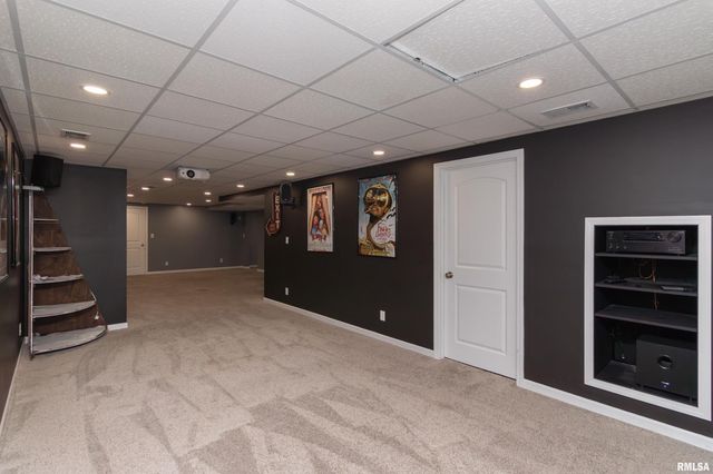 1808 Whitetail Lane, Pekin, IL 61554