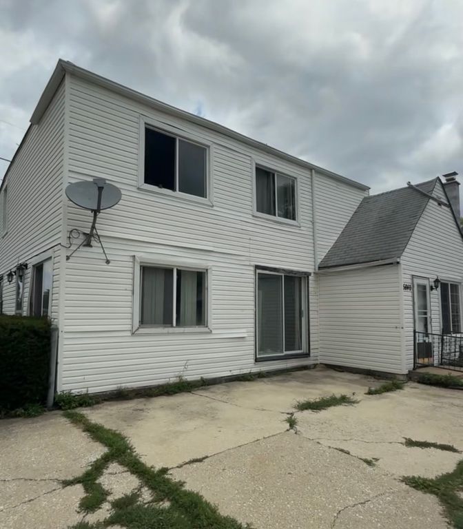 5840 W 90th Street, Oak Lawn, IL 60453