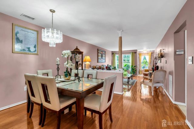 5 Ardmore Place, East Brunswick, NJ 08816