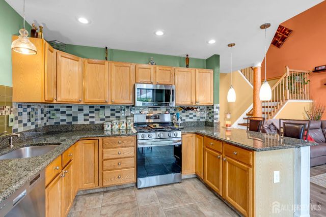 5 Ardmore Place, East Brunswick, NJ 08816