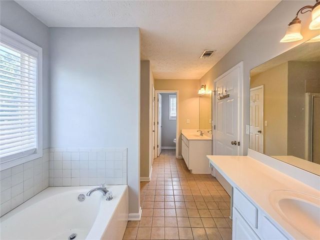 120 Shenandoah Drive, Hiram, GA 30141