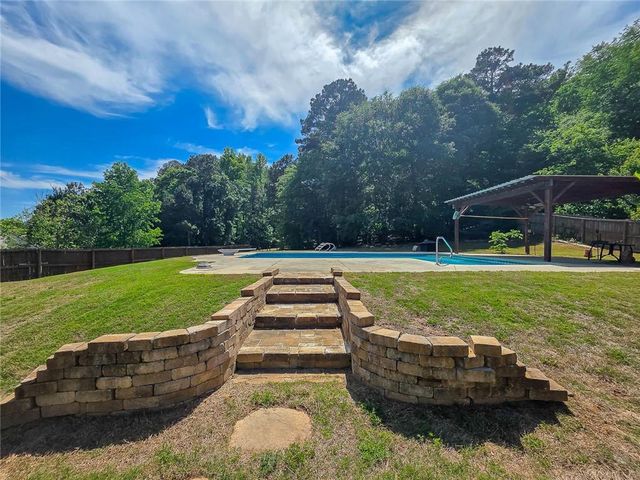 120 Shenandoah Drive, Hiram, GA 30141