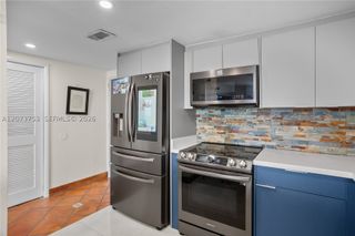2350 NE 135th St 1204, North Miami, FL 33181