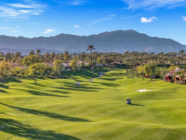 720 Hawk Hill Trail, Palm Desert, CA 92211