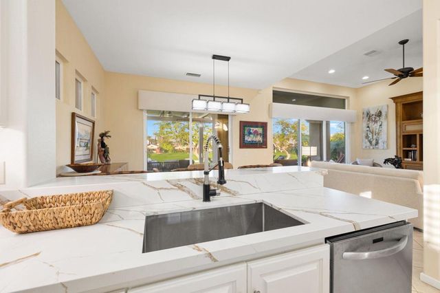 720 Hawk Hill Trail, Palm Desert, CA 92211