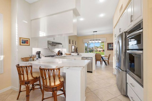 720 Hawk Hill Trail, Palm Desert, CA 92211