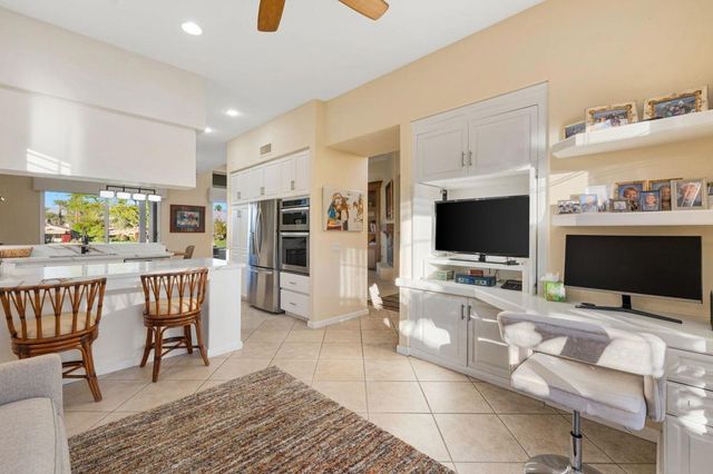 720 Hawk Hill Trail, Palm Desert, CA 92211