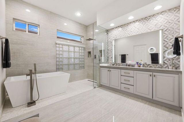 720 Hawk Hill Trail, Palm Desert, CA 92211