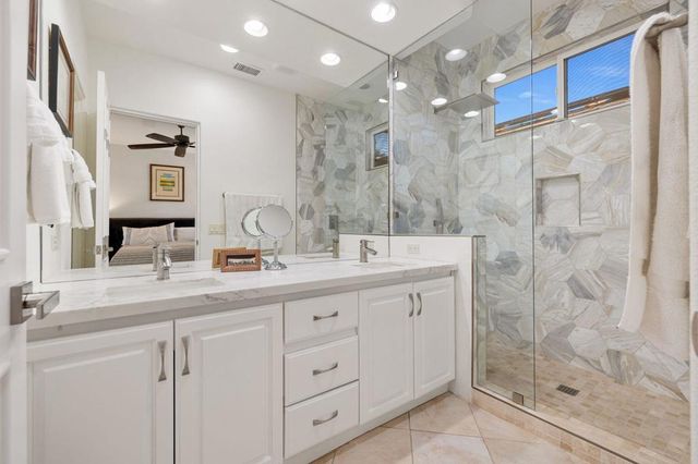 720 Hawk Hill Trail, Palm Desert, CA 92211