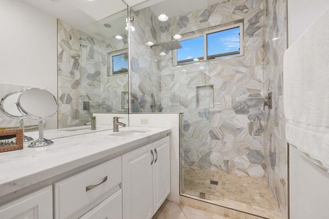 720 Hawk Hill Trail, Palm Desert, CA 92211