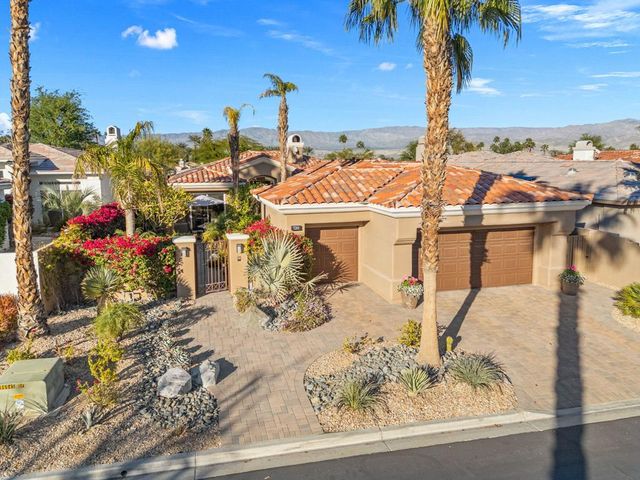 720 Hawk Hill Trail, Palm Desert, CA 92211