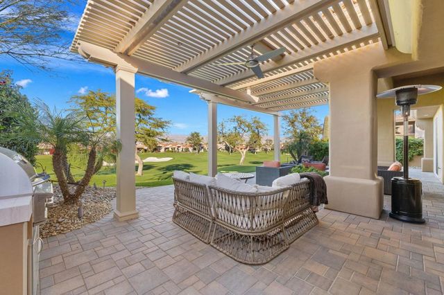 720 Hawk Hill Trail, Palm Desert, CA 92211