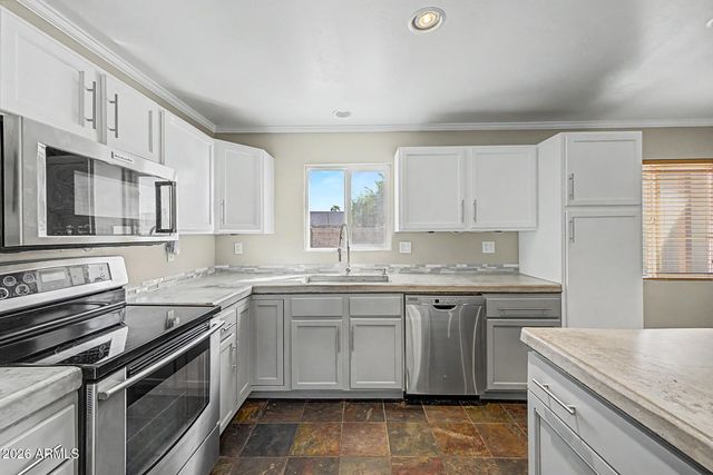 321 W MESQUITE Street, Chandler, AZ 85225