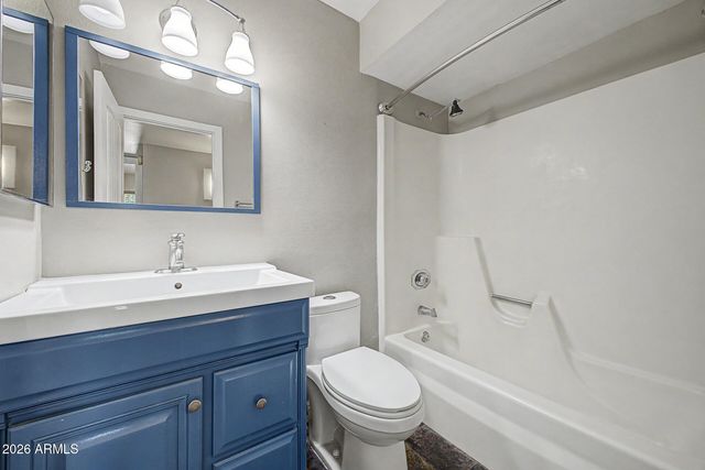 321 W MESQUITE Street, Chandler, AZ 85225