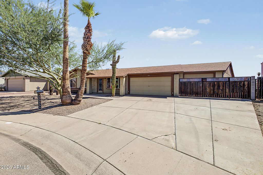321 W MESQUITE Street, Chandler, AZ 85225