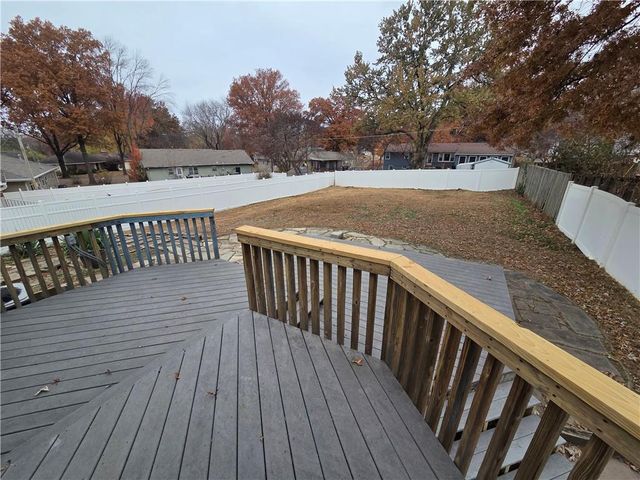 313 Goodrich Drive, Warrensburg, MO 64093