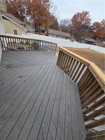 313 Goodrich Drive, Warrensburg, MO 64093