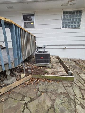 313 Goodrich Drive, Warrensburg, MO 64093