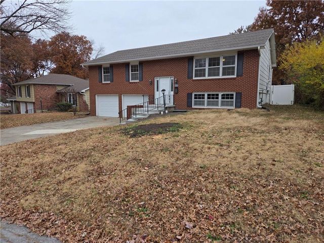 313 Goodrich Drive, Warrensburg, MO 64093