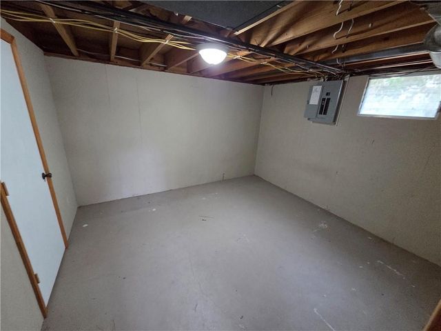 313 Goodrich Drive, Warrensburg, MO 64093