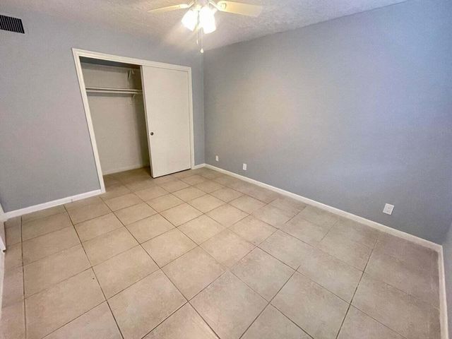 200 Croton Avenue 109, Lantana, FL 33462