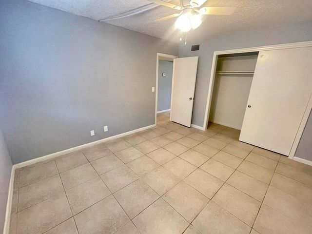 200 Croton Avenue 109, Lantana, FL 33462