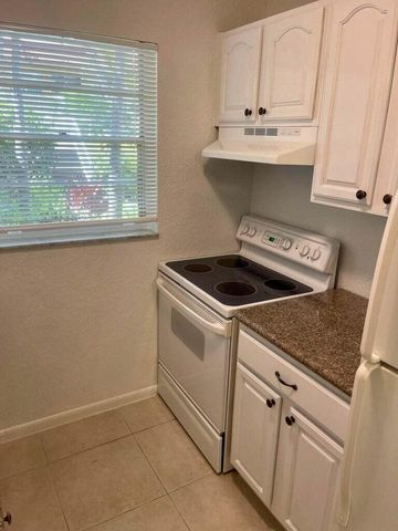 200 Croton Avenue 109, Lantana, FL 33462