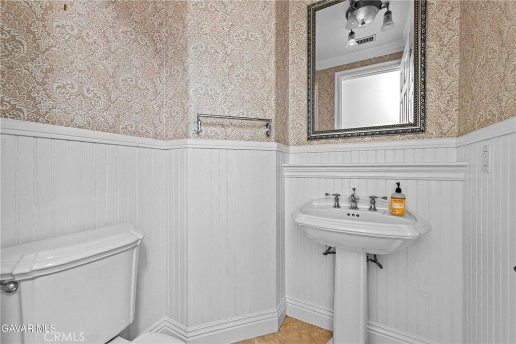 Image 30 of property listing at 40012 Valle View, Leona Valley, CA 93551