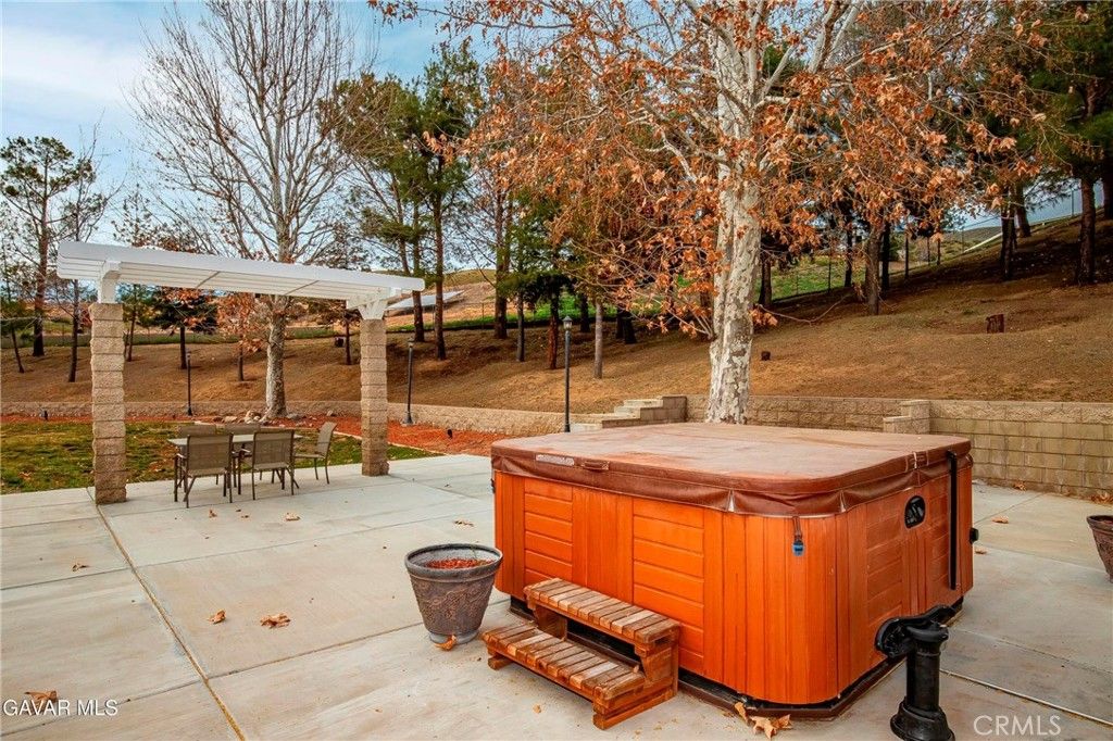 Image 36 of property listing at 40012 Valle View, Leona Valley, CA 93551