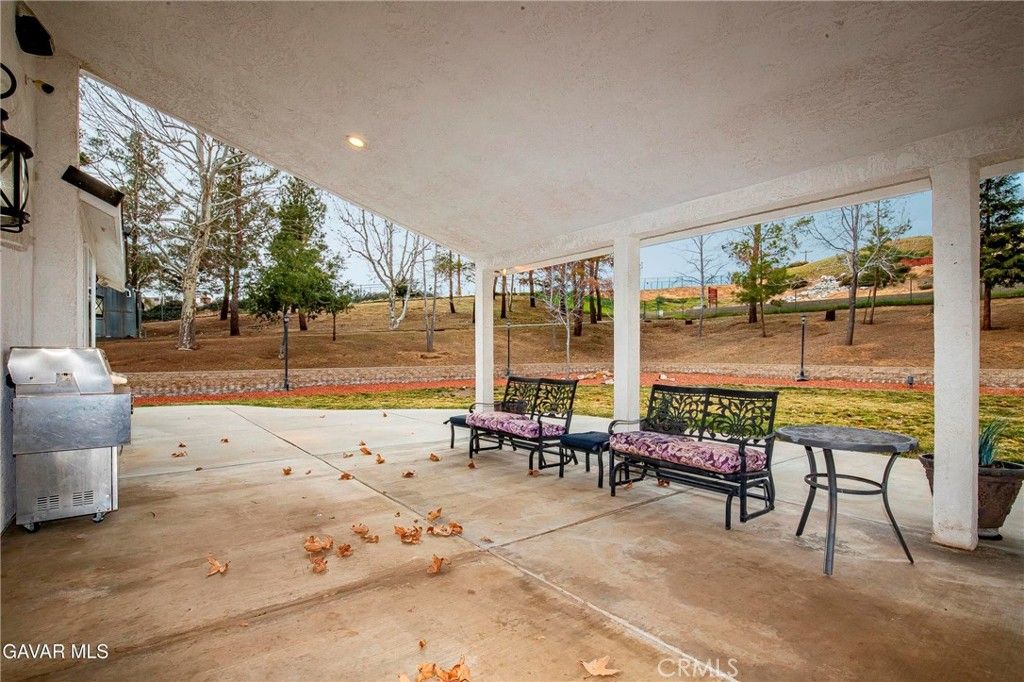 Image 37 of property listing at 40012 Valle View, Leona Valley, CA 93551