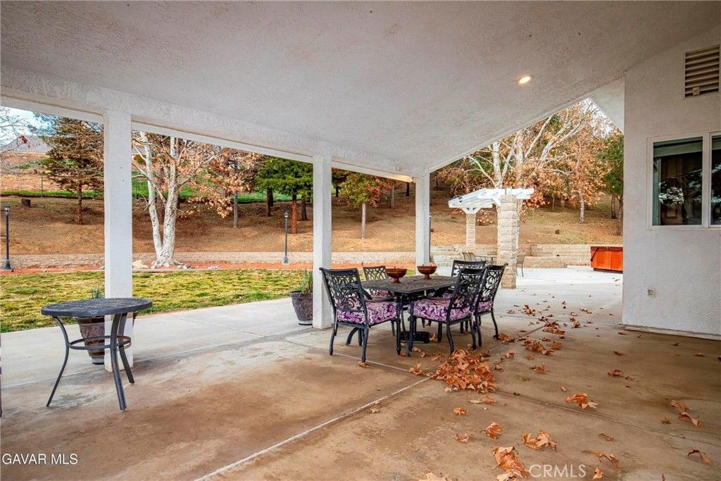 Image 38 of property listing at 40012 Valle View, Leona Valley, CA 93551
