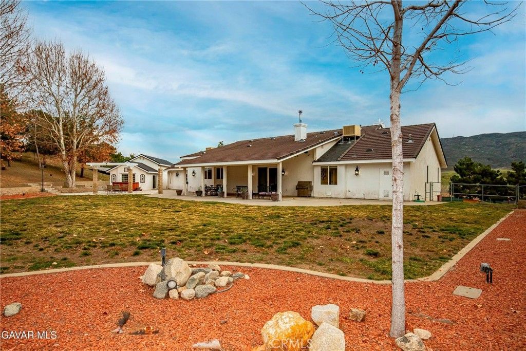 Image 42 of property listing at 40012 Valle View, Leona Valley, CA 93551