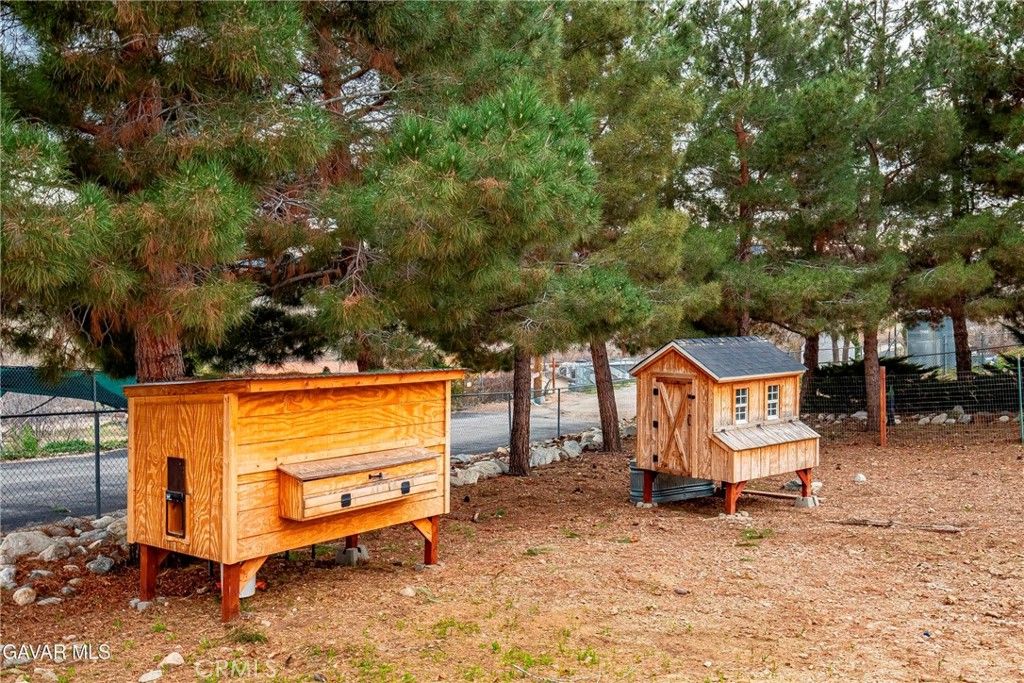 Image 48 of property listing at 40012 Valle View, Leona Valley, CA 93551