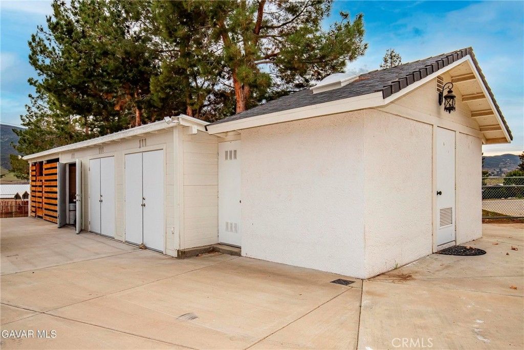 Image 49 of property listing at 40012 Valle View, Leona Valley, CA 93551