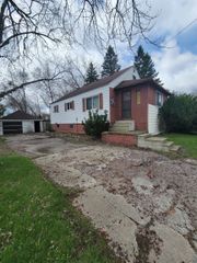 1201 W Jenny Street, Bay City, MI 48706