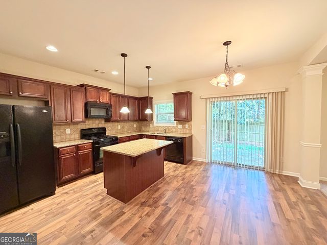 260 Ascott Lane, Woodstock, GA 30189