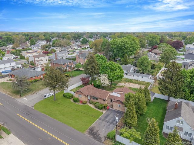 627 Carlls Path, Deer Park, NY 11729